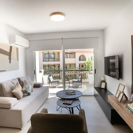 Byzantium Retreat 1br, Paphos, Near Faros Daire *