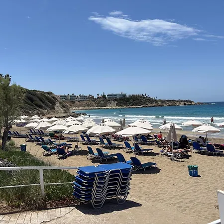 Byzantium Retreat 1br, Paphos, Near Faros *